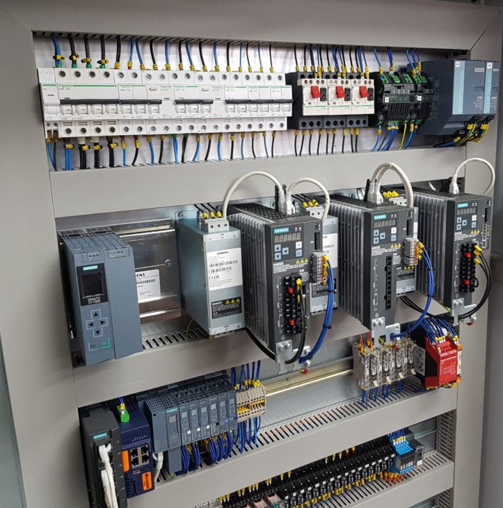 Armaris elèctrics - Instal·lacions Automatització - IntTec