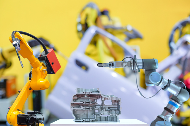 Braços robòtics - robots - instal·lació automatització IntTec